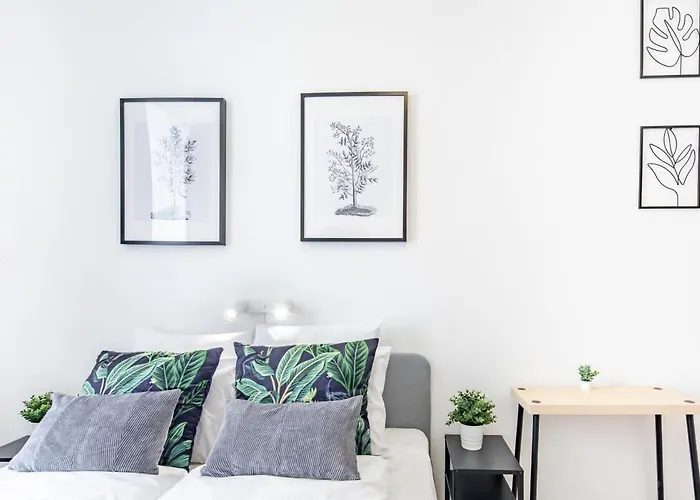 Stylish At Very Location With Aircon Apartment