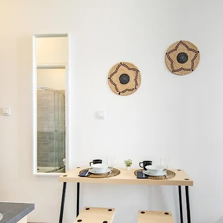 Appartement Stylish At Very Location With Aircon *