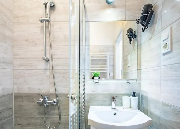 Stylish At Very Location With Aircon * 布达佩斯